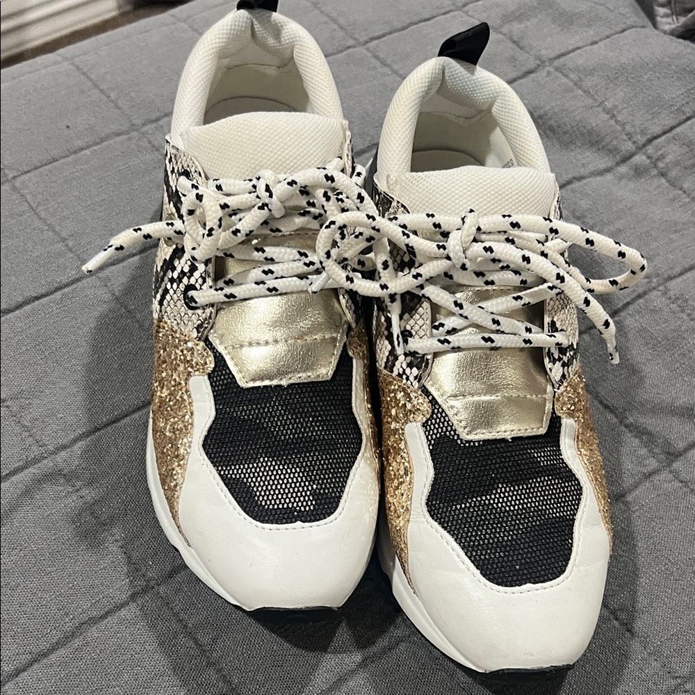 Steve Madden Gold and Black Women's Sneakers